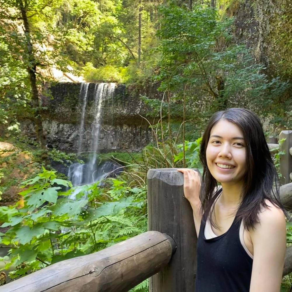 Meet your Posher, Christina